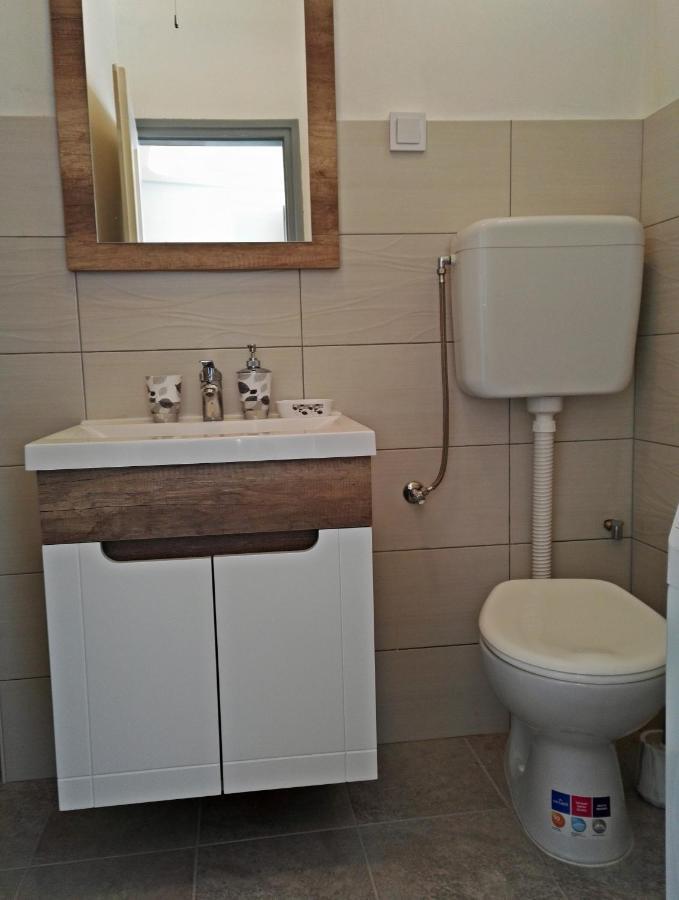 Sea View Studio - Apartment Zara Esterno foto